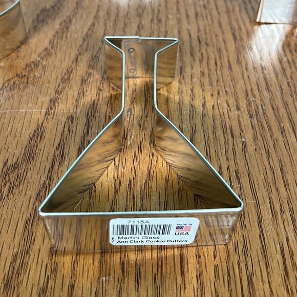 Ann Clark 5 Cookie Cutters -football mason jar fleur de lis martini mustache euc - Picture 5 of 6